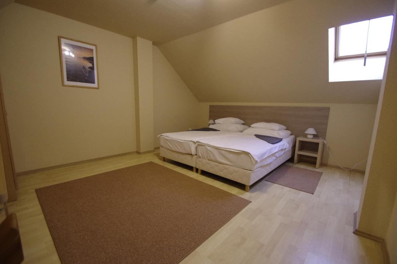 Hotel Vadaszkuert Superior Székesfehérvár Εξωτερικό φωτογραφία