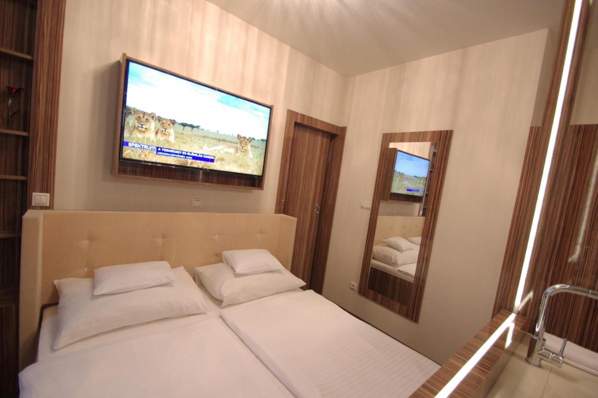Hotel Vadaszkuert Superior Székesfehérvár Εξωτερικό φωτογραφία