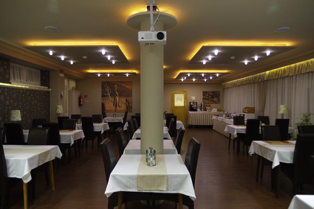 Hotel Vadaszkuert Superior Székesfehérvár Εξωτερικό φωτογραφία