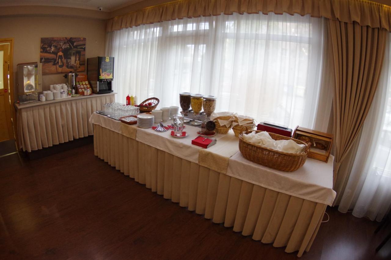 Hotel Vadaszkuert Superior Székesfehérvár Εξωτερικό φωτογραφία